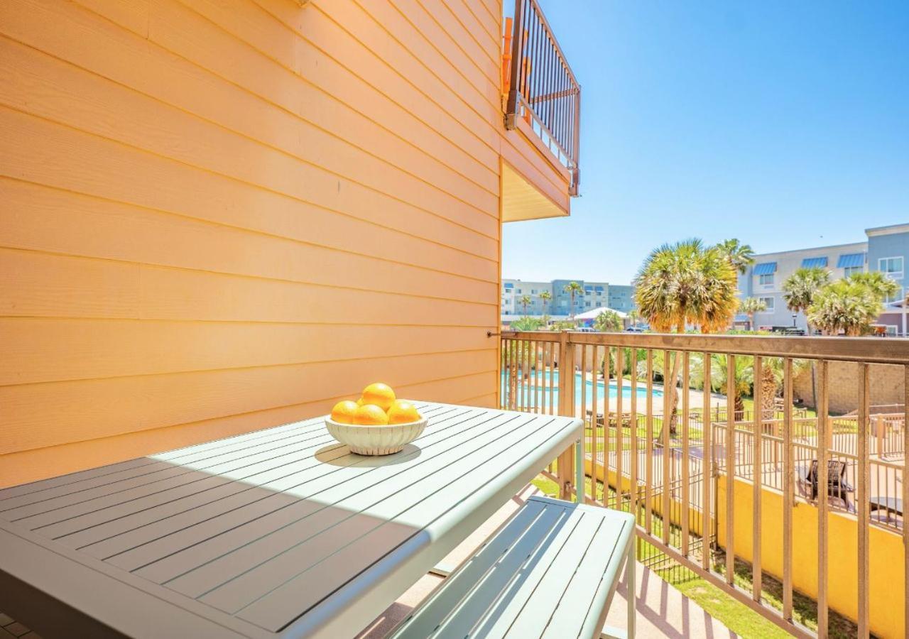 Poolside Paradise Galveston Exterior foto
